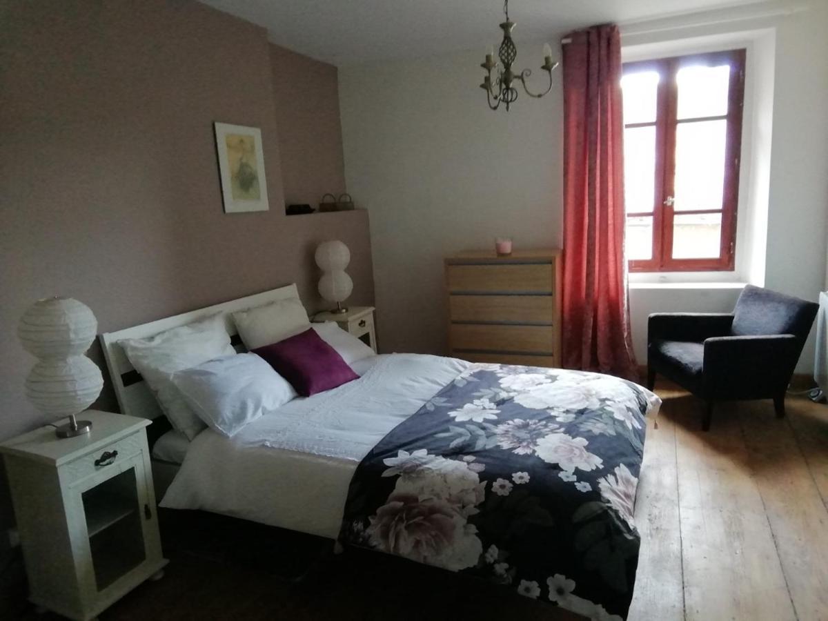 Aux Douces Nuits De Rivel Bed & Breakfast Bagian luar foto